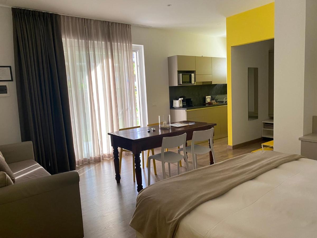 Casa Regina Apartment Бавено Екстериор снимка