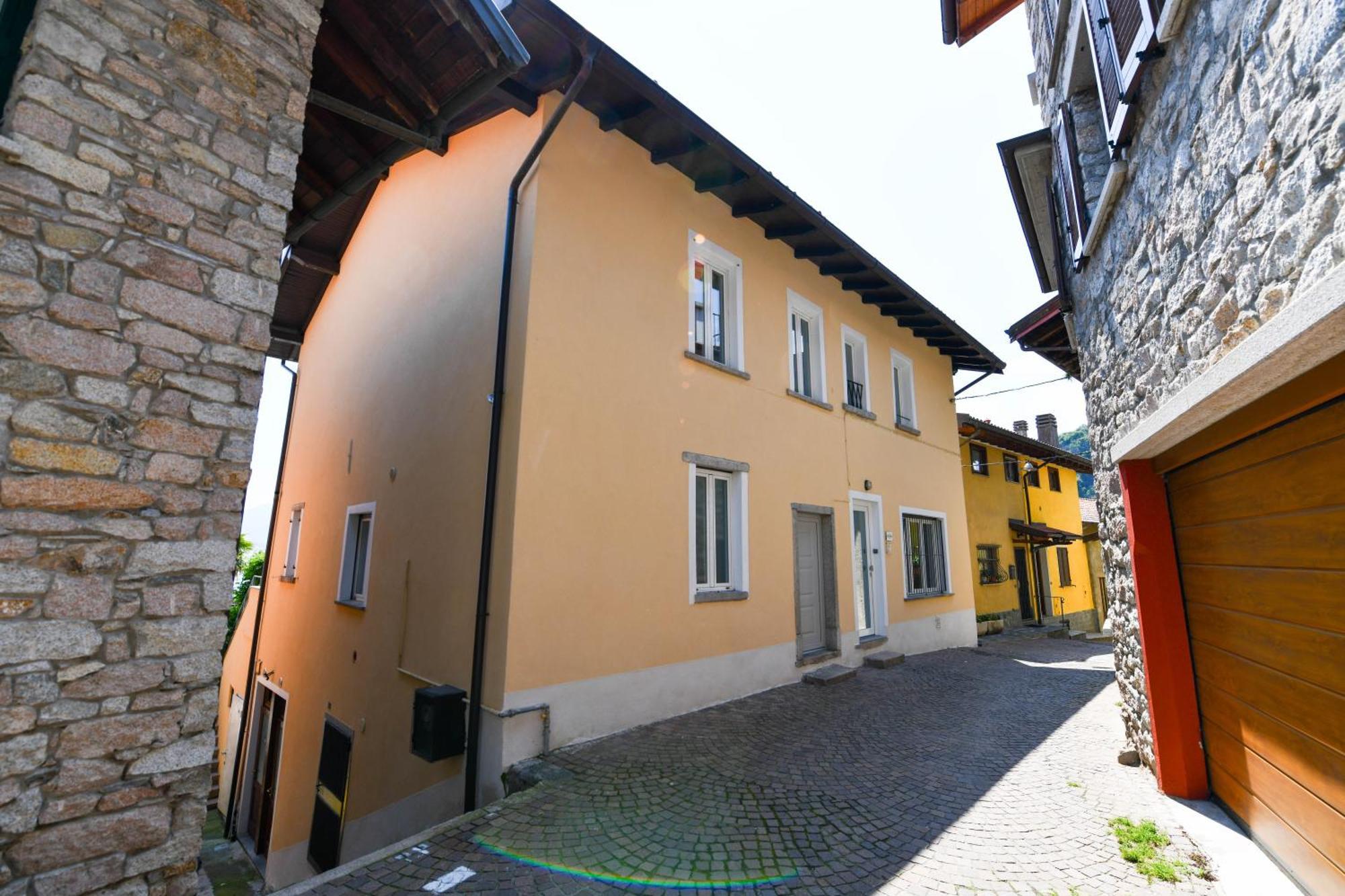 Casa Regina Apartment Бавено Екстериор снимка